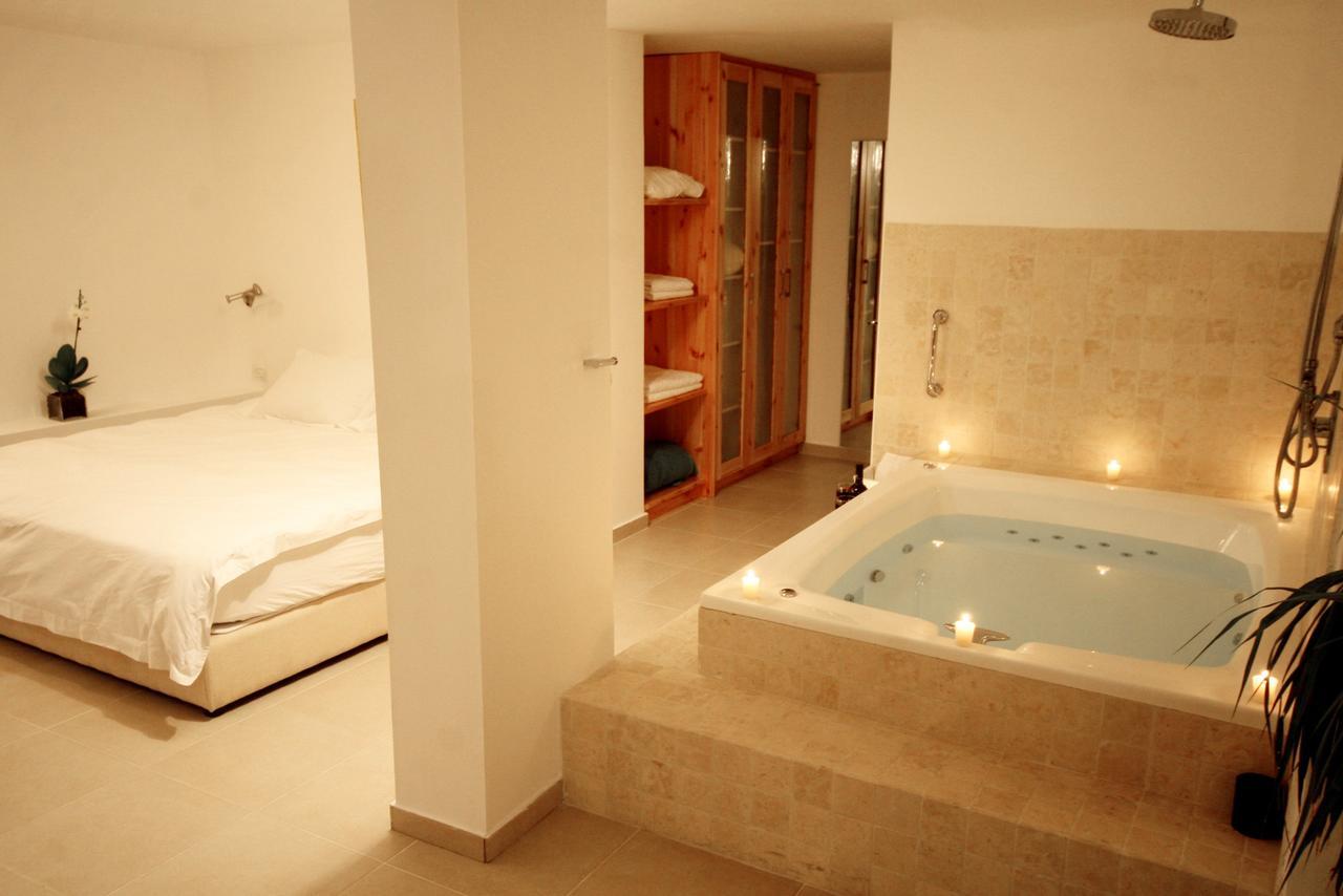 Villa Above The Sea Ein Hod Exterior foto